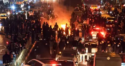 ইরানে সরকারবিরোধী আন্দোলনে হামলার দায়ে দুই ব্যক্তির মৃত্যুদণ্ড কার্যকর