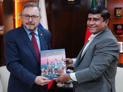 প্রধানমন্ত্রীর প্রতিরক্ষা উপদেষ্টার সঙ্গে রাশিয়ার রাষ্ট্রদূতের সৌজন্য সাক্ষাৎ