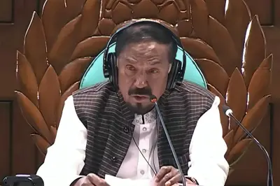 সংসদে আবারও মাইক বিভ্রাট, স্পিকার হাফিজ উদ্দিন আহমদ ২০ মিনিটের জন্য অধিবেশন স্থগিত ঘোষণা