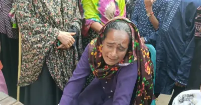 ঝিনাইদহে বিদ্যুৎস্পৃষ্টে মামা-ভাগ্নের মর্মান্তিক মৃত্যু, শ্যালো মেশিনের ছেঁড়া তারে দুর্ঘটনা