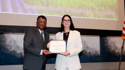 লস অ্যাঞ্জেলেসে স্বাধীনতা দিবস উদযাপন: কংগ্রেশনাল স্বীকৃতি ও বিএনপির ১৭ বছর পর উপস্থিতি