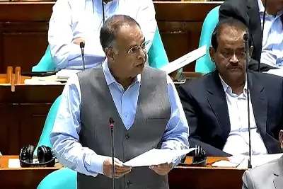 বাংলাদেশে অনলাইন শিক্ষার নতুন সম্ভাবনা: প্রযুক্তির মাধ্যমে শিক্ষার প্রসার