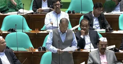 জ্বালানি তেলের দাম বাড়ানো হবে কি না, আগামী মাসে সিদ্ধান্ত নেবে সরকার