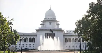 দেশব্যাপী তাপপ্রবাহে বিচারক-আইনজীবীদের ড্রেস কোড শিথিল করলেন প্রধান বিচারপতি