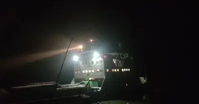 দৌলতদিয়া-পাটুরিয়া নৌরুটে ফেরি চলাচল বন্ধ: ঝড়ো হাওয়ার কারণে বিআইডব্লিউটিসির সিদ্ধান্ত