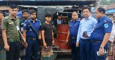 ফরিদপুরে অবৈধ জ্বালানি তেল পরিবহনে যুবকের ১০ হাজার টাকা জরিমানা