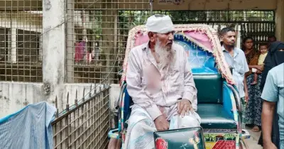 পটুয়াখালীতে ব্যাংক থেকে টাকা তোলার পর নারীর টাকা ছিনতাইয়ের চেষ্টা, ছিনতাইকারী গণধোলাই