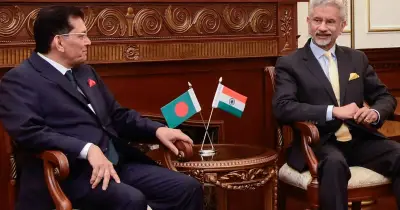 ভারতের কাছে প্রত্যর্পণ চাইল বাংলাদেশ: শেখ হাসিনা-কামাল ও ভিসা সহজীকরণ আলোচনায়