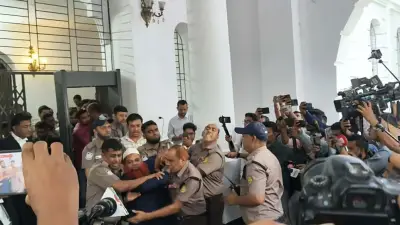 অনলাইন-অফলাইন ক্লাস ঢাকাতেই সীমিত, শিক্ষামন্ত্রী ঘোষণা দিলেন সময়সূচি