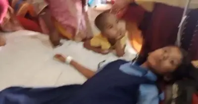 মাদারীপুরে মিড ডে মিলে নিম্নমানের খাবার, অসুস্থ ১৫ শিক্ষার্থী