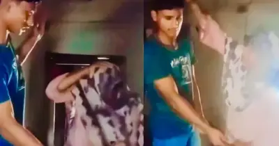 মোবাইল ডাটার টাকায় মাকে মারধরের অভিযোগ, চট্টগ্রামের আনোয়ারায় ভিডিও ভাইরাল