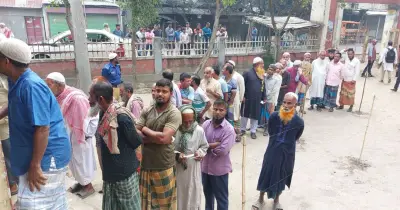 শেরপুর-৩ ও বগুড়া-৬ আসনে অনিয়মের অভিযোগ: ইসি প্রতিবেদন চাইলো