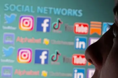 ভারত সরকারের নতুন প্রস্তাব: সামাজিক যোগাযোগমাধ্যমে ইনফ্লুয়েন্সার ও পডকাস্টারদের নিয়ন্ত্রণ