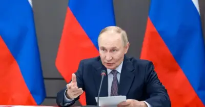 পুতিনের ইস্টার যুদ্ধবিরতি ঘোষণা, জেলেনস্কির স্বাগত জানানো