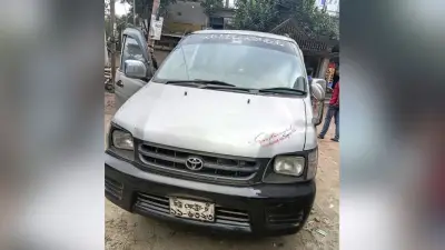 সোনারগাঁওয়ে প্রবাসীর গাড়ি ডাকাতি, বৈরুতে বাংলাদেশি নিহত, সড়কের ময়লা স্তূপে জনজীবন অতিষ্ঠ