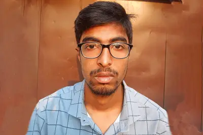 অর্থাভাবে বিশ্ববিদ্যালয়ে ভর্তি অনিশ্চিত শুভ কুমার শীল, চুয়াডাঙ্গা সরকারি কলেজের মেধাবী শিক্ষার্থী