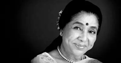 ভারতের কিংবদন্তি কণ্ঠশিল্পী আশা ভোঁসলে আর নেই, ৯২ বছর বয়সে মৃত্যু