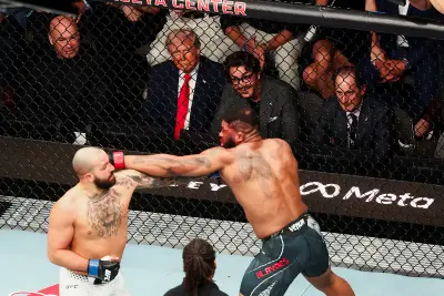 মার্কিন প্রেসিডেন্ট ট্রাম্প ইউএফসি ম্যাচ উপভোগ করেন, পাকিস্তানে যুক্তরাষ্ট্র-ইরান আলোচনা ব্যর্থ