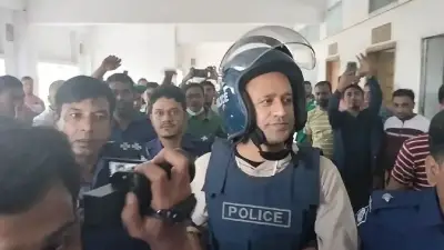 বিশ্বকাপ সিকেডি হাসপাতালে চাঁদাবাজি, সাবেক যুবদল নেতাসহ গ্রেপ্তার ৭; ইরানে আবার হামলা ভাবছেন ট্রাম্প