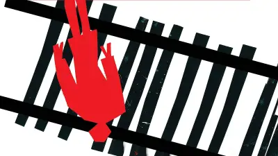 নরসিংদীতে রেললাইন পার হতে গিয়ে উপকূল এক্সপ্রেসের ধাক্কায় দিনমজুর নিহত