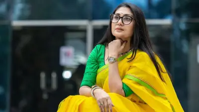 বন্যা মির্জার পিতার প্রয়াণ, টাইমের তালিকায় তরিক, পেট্রোল মিলল পাম্পে