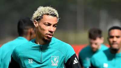 লিভারপুলের ফরাসি তারকা হুগো একিতিকে মারাত্মক চোটে, ২০২৬ বিশ্বকাপ থেকে ছিটকে পড়ার আশঙ্কা