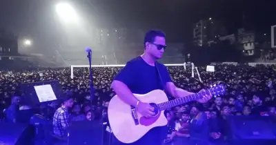 রবীন্দ্র সরোবরে অ্যাশেজের কনসার্ট বাতিল, নিরাপত্তা ও ট্রাফিক সমস্যার কারণে