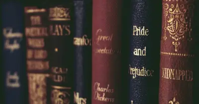 শিক্ষাব্যবস্থায় সাহিত্যের অবমূল্যায়ন: কেন প্রয়োজন সমাজ গঠনে সাহিত্যের পাঠ