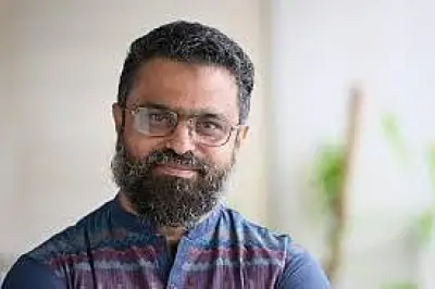 মনোরোগ বিশেষজ্ঞের পরামর্শ: সন্তানকে উপদেশ নয়, সময় দিন, নির্দিষ্ট রুটিন তৈরি করুন