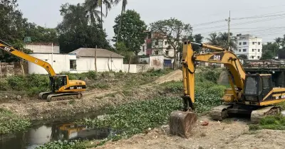 পাবনায় ইছামতী নদী খননকাজ জ্বালানি সংকটে স্থবির, নির্ধারিত সময়ে সমাপ্তি নিয়ে সংশয়
