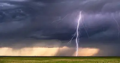 বজ্রপাতে ৮ জনের মৃত্যু: হাওরে ধান কাটার সময় নিহত কৃষক ও শিক্ষার্থী