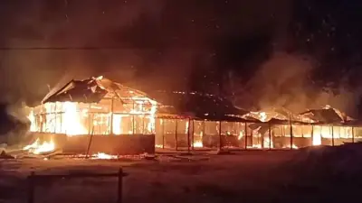 খাগড়াছড়িতে মাধ্যমিক বিদ্যালয়ে আগুন, ইন্দোনেশিয়ায় ভূমিকম্প, বাণিজ্যমন্ত্রীর তাগিদ