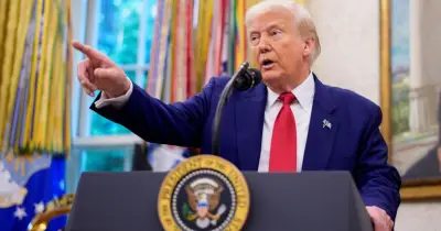 ট্রাম্পের হুমকি: শান্তি চুক্তি না হলে ইরানের বিদ্যুৎকেন্দ্র ও সেতু ধ্বংস