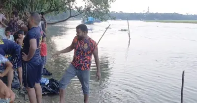 চাঁদপুরের ডাকাতিয়া নদীতে শিশু দুর্ঘটনা: এক শিশুর মৃত্যু, অপরজনের সন্ধান চলছে