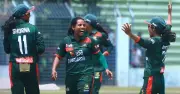 বাংলাদেশের মেয়েরা শ্রীলঙ্কাকে ২০৫ রানে আটকে দিয়েছে