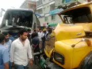 টাঙ্গাইলে বাস-ট্রাক সংঘর্ষে দুই জন নিহত, ঘটনাস্থলেই মৃত্যু