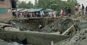 পেকুয়ায় পূর্ণিমার জোয়ারে স্লুইসগেট ভেঙে লবণের মাঠ তলিয়ে, ক্ষতিগ্রস্ত হাজারো চাষি