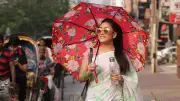 গরমে সুস্থ থাকতে বাইরে গেলে ছাতা ও পানি সঙ্গে রাখার গুরুত্বপূর্ণ টিপস