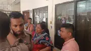 শিশুকে দুধ পান করানো অবস্থায় গ্রেপ্তার: আদালতে মায়ের কান্না, মানবাধিকার প্রশ্ন