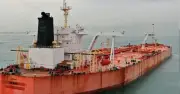 ইরানের ওপর নিষেধাজ্ঞা জোরদারে যুক্তরাষ্ট্রের নতুন অভিযান: তেলবাহী জাহাজ জব্দ