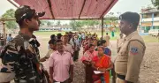 পশ্চিমবঙ্গ বিধানসভা নির্বাচনের প্রথম দফার ভোটগ্রহণ শুরু, কঠোর নিরাপত্তা ও বিধিনিষেধ