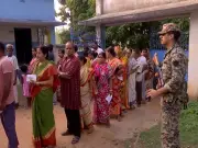 পশ্চিমবঙ্গে প্রথম দফার বিধানসভা নির্বাচনে ভোটগ্রহণ শুরু, ১৫২ আসনে প্রতিদ্বন্দ্বিতা ১,৪৭৮ প্রার্থীর