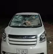 নেত্রকোনায় এমপি মাছুম মোস্তফার গাড়ি ভাঙচুর, অবরোধ