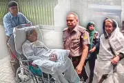 ঢাকায় শিক্ষার্থীদের বিক্ষোভে পুলিশি বাধা, আটক ২০