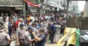ঢাকায় ফুটপাত দখলমুক্তকরণ অভিযান: সকালে উচ্ছেদ, বিকেলে আবার দোকান