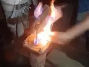 নোয়াখালীর চাটখিলে নলকূপ থেকে গ্যাস নির্গমন: দিয়াশলাই ধরতেই জ্বলে উঠছে আগুন