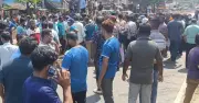 কুমিল্লায় নাসা গ্রুপের শ্রমিকদের বিক্ষোভে ঢাকা-চট্টগ্রাম মহাসড়ক অবরোধ