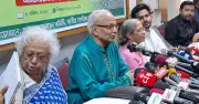 সুজন সম্পাদকের সতর্কবার্তা: জাতীয় ঐক্য ছাড়া ভয়াবহ সংকট মোকাবিলা অসম্ভব