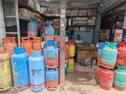ব্রাহ্মণবাড়িয়ায় এলপিজি সিলিন্ডারের দাম সরকারি মূল্যের চেয়ে ৪৫০-৫৫০ টাকা বেশি