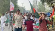 বাঁশখালীতে নিষিদ্ধ ছাত্রলীগের মিছিল, পুলিশের তদন্ত ও আটকের চেষ্টা